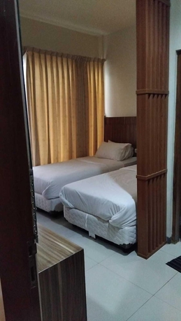 Imagen de la habitación del Hotel Badeto Pangandaran. Foto 4