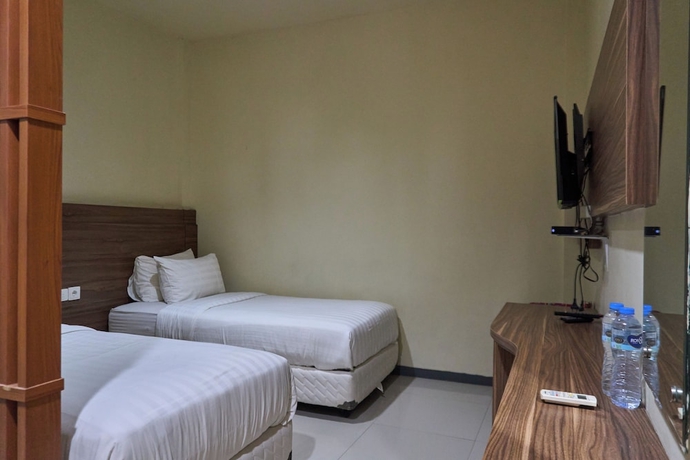 Imagen de la habitación del Hotel Badeto Pangandaran. Foto 9