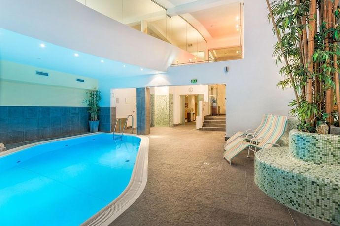 Imagen de la piscina del Hotel Badhaus. Foto 14