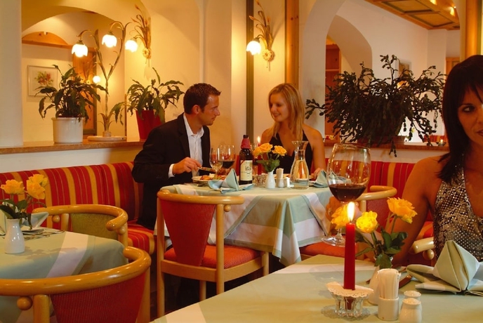 Imagen del bar/restaurante del Hotel Badhaus. Foto 4