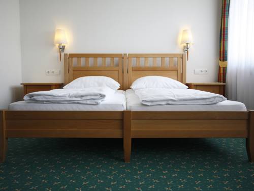 Imagen de la habitación del Hotel Badhotel Restaurant Stauferland. Foto 4