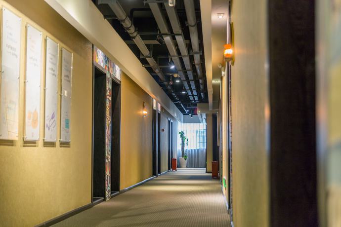 Imagen de los interiores del Hotel Badi Int'l Exhibition Center. Foto 18