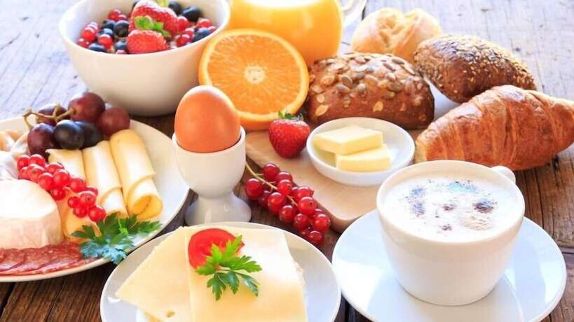 Imagen del bar/restaurante del Hotel Badia Hill. Foto 4