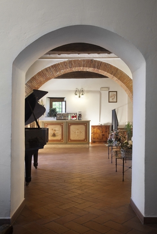 Imagen de los interiores del Hotel Badia di Pomaio, Tuscan Resort- Small Luxury Hotels of the World. Foto 11