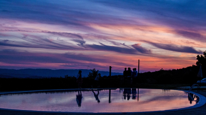 Imagen de la piscina del Hotel Badia di Pomaio, Tuscan Resort- Small Luxury Hotels of the World. Foto 13