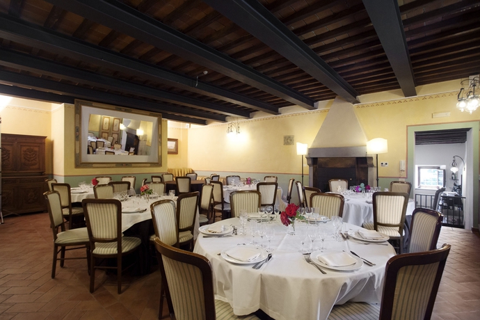 Imagen del bar/restaurante del Hotel Badia di Pomaio, Tuscan Resort- Small Luxury Hotels of the World. Foto 3