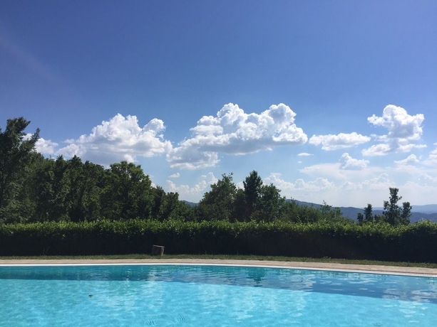 Imagen de la piscina del Hotel Badia di Pomaio, Tuscan Resort- Small Luxury Hotels of the World. Foto 15