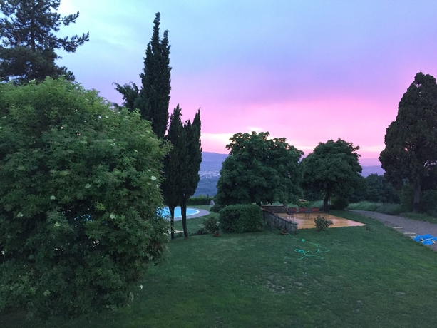Imagen de los exteriores del Hotel Badia di Pomaio, Tuscan Resort- Small Luxury Hotels of the World. Foto 9