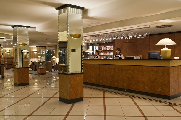 Imagen de los interiores del Hotel Badischer Hof Baden-Baden - Leonardo Limited Edition. Foto 12