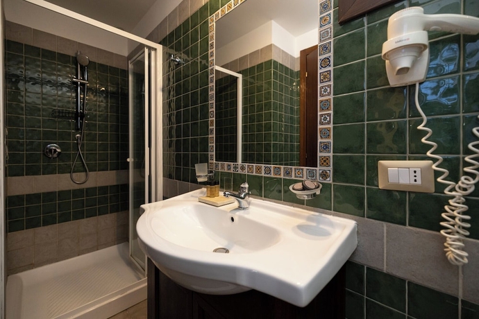 Imagen de la habitación del Hotel Badiula. Foto 5