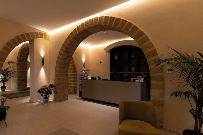 Imagen de los interiores del Hotel Badiula. Foto 13