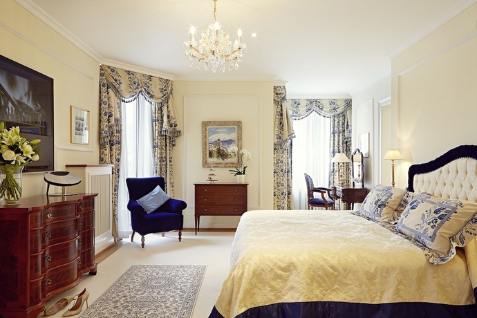 Imagen de la habitación del Hotel Badrutt's Palace. Foto 11