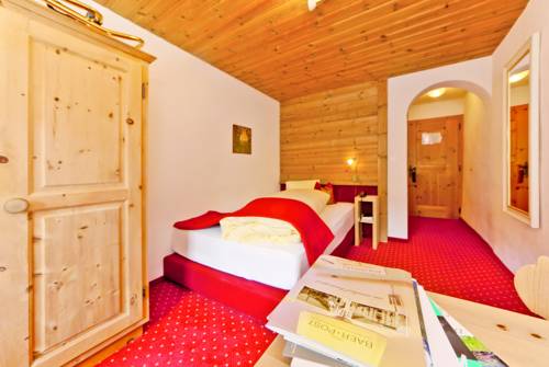 Imagen de la habitación del Hotel Baer and Post Zernez. Foto 8