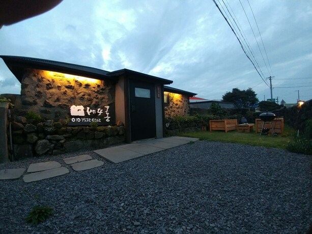 Imagen de la habitación del Hotel Baettorong Hado. Foto 23