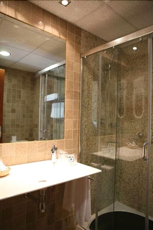 Imagen de la habitación del Hotel Baeza Monumental. Foto 7