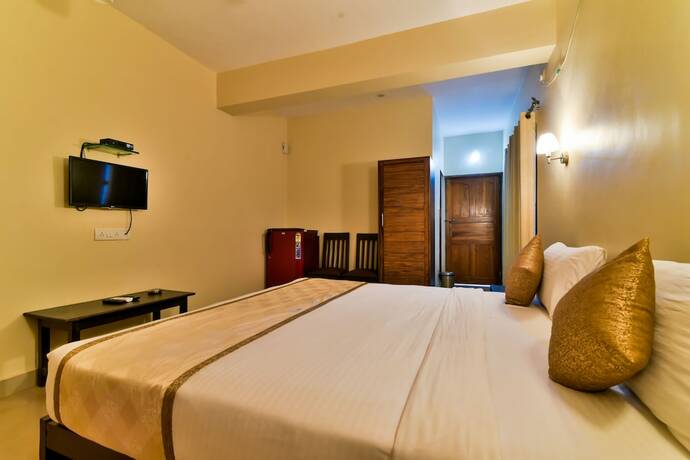 Imagen general del Hotel Baga Fantacia Beach Inn. Foto 7