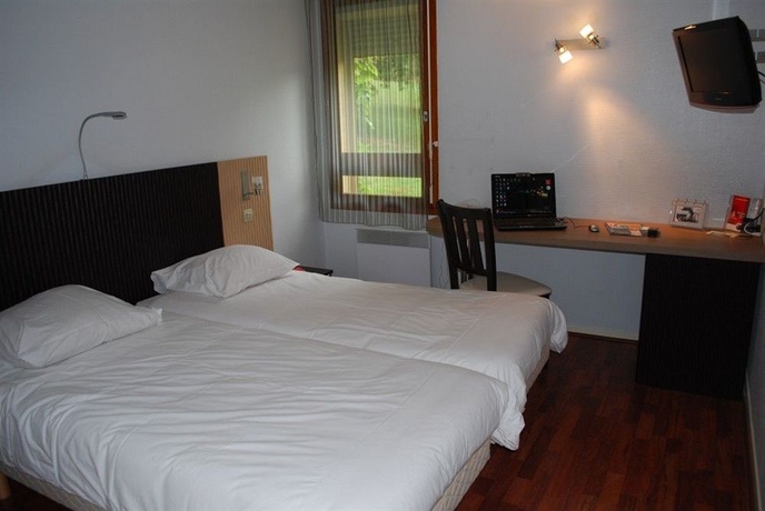 Imagen de la habitación del Hotel Bagatelle, Paris Nord Roissy. Foto 8