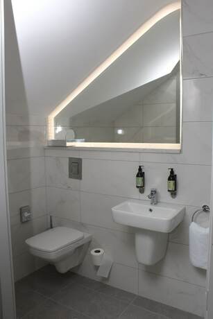 Imagen de la habitación del Hotel Baginbun Lodge. Foto 16