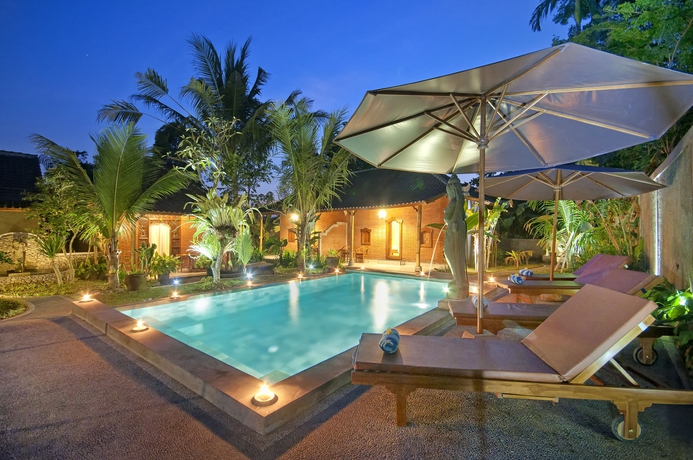 Imagen de la piscina del Hotel Bagiya Suites and Villas. Foto 16