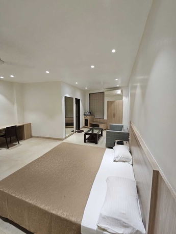 Imagen de la habitación del Hotel Bagla Atithi Banaras. Foto 6