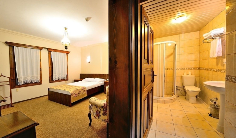 Imagen de los interiores del Hotel Baglar Saray. Foto 11