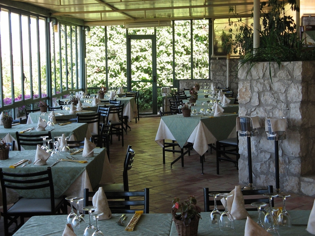 Imagen del bar/restaurante del Hotel Baglio Santacroce. Foto 8