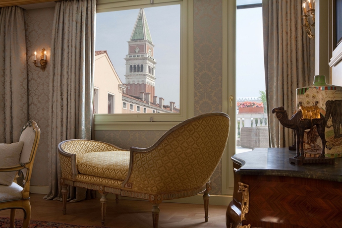 Imagen de los interiores del Hotel Baglioni Hotel Luna - The Leading Hotels Of The World. Foto 14