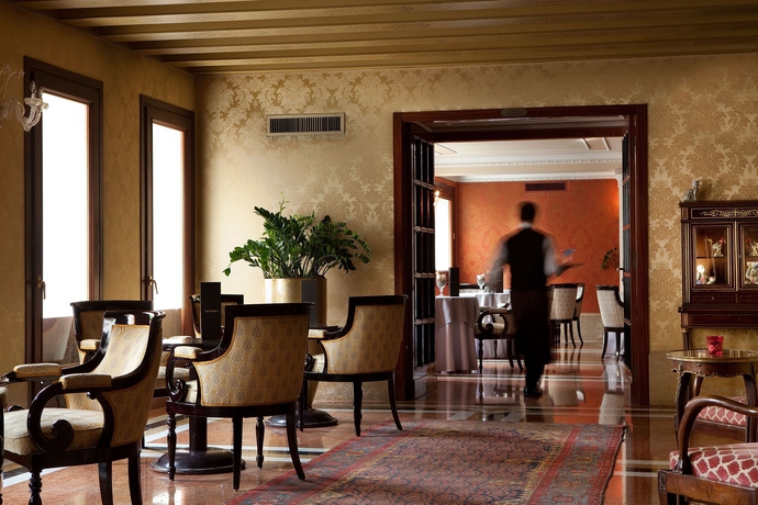 Imagen del bar/restaurante del Hotel Baglioni Hotel Luna - The Leading Hotels Of The World. Foto 2