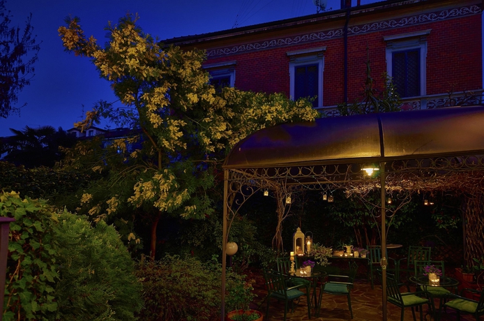 Imagen de los exteriores del Hotel Bagliori. Foto 10