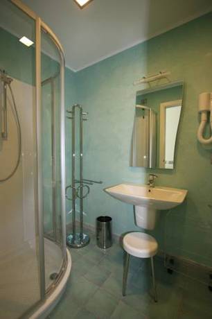 Imagen de la habitación del Hotel Bagni Arcobaleno. Foto 13