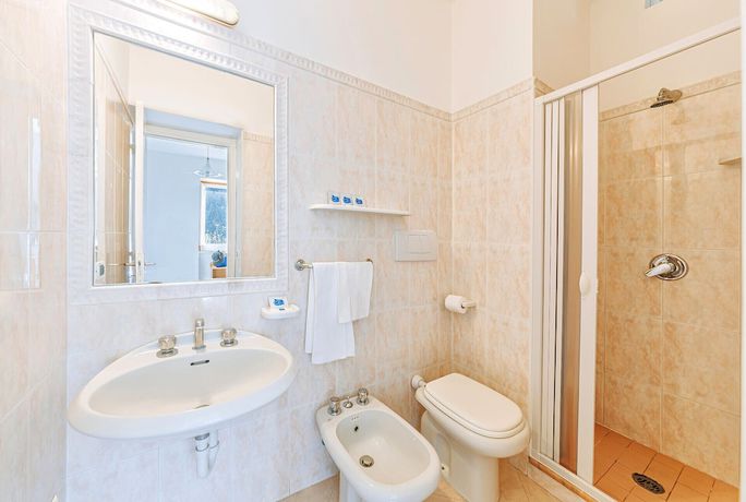 Imagen de la habitación del Hotel Bagnitiello. Foto 10