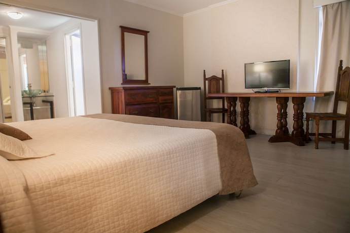 Imagen de la habitación del Hotel Bagu Pinamar. Foto 14