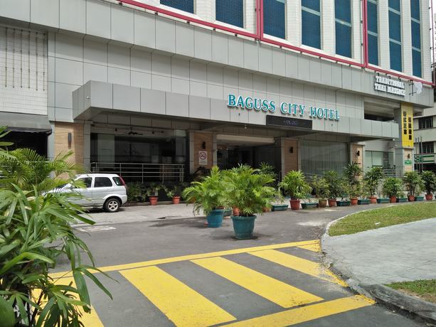 Imagen de los exteriores del Hotel Baguss City. Foto 18