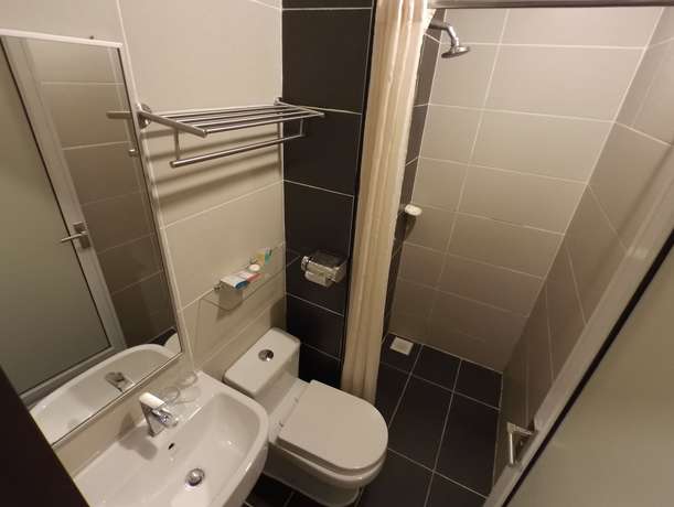 Imagen de los interiores del Hotel Baguss City. Foto 20