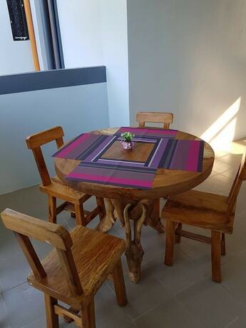 Imagen del bar/restaurante del Hotel Bahai Jujai. Foto 15