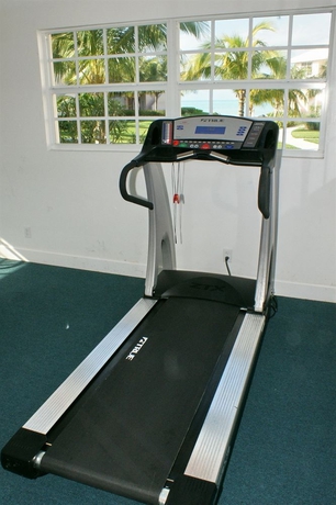 Imagen de los interiores del Hotel Bahama Beach Club Resort. Foto 4