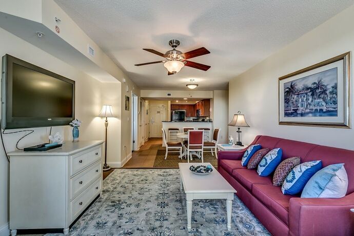 Imagen general del Hotel Bahama Sands by Condo-World. Foto 15