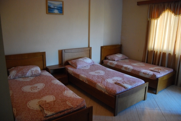 Imagen de la habitación del Hotel Bahamas, Sarande. Foto 6