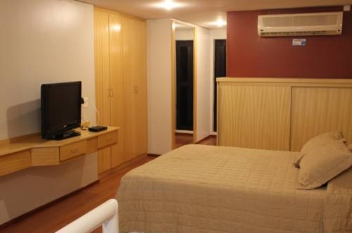 Imagen de la habitación del Hotel Bahamas Suite. Foto 14