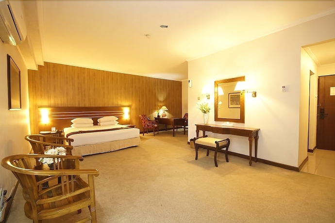 Imagen de la habitación del Hotel Bahari Inn Tegal. Foto 10