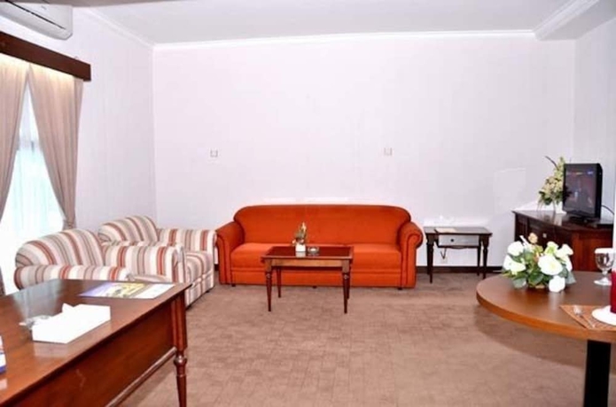 Imagen de la habitación del Hotel Bahari Inn Tegal. Foto 14