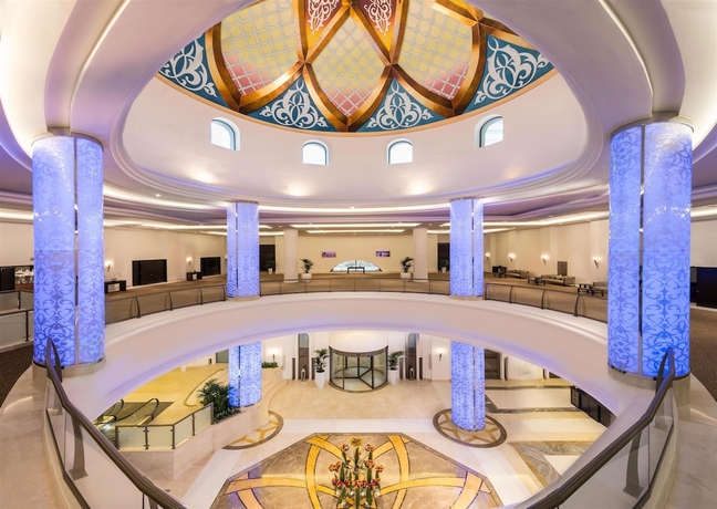Imagen de los interiores del Hotel Bahi Ajman Palace. Foto 17