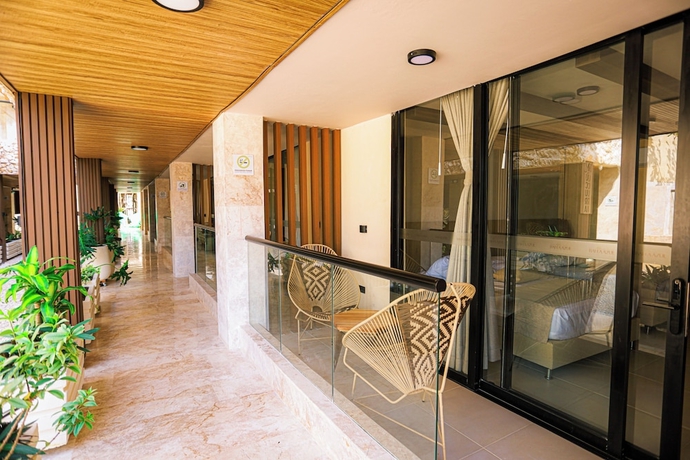 Imagen de la habitación del Hotel Bahia Azul Cove&ntilde;as. Foto 9