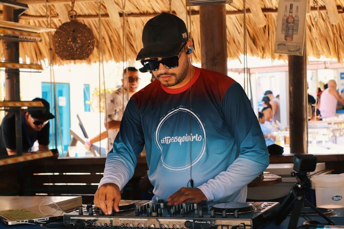 Imagen del bar/restaurante del Hotel Bahia Azul. Foto 5