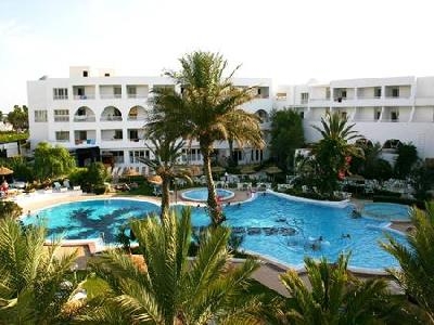 Imagen de la piscina del Hotel Bahia Beach. Foto 10