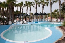 Imagen general del Hotel Bahia Calma Bungalows. Foto 4