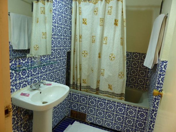 Imagen de la habitación del Hotel Bahia City. Foto 7