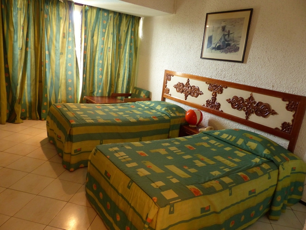 Imagen de la habitación del Hotel Bahia City. Foto 8