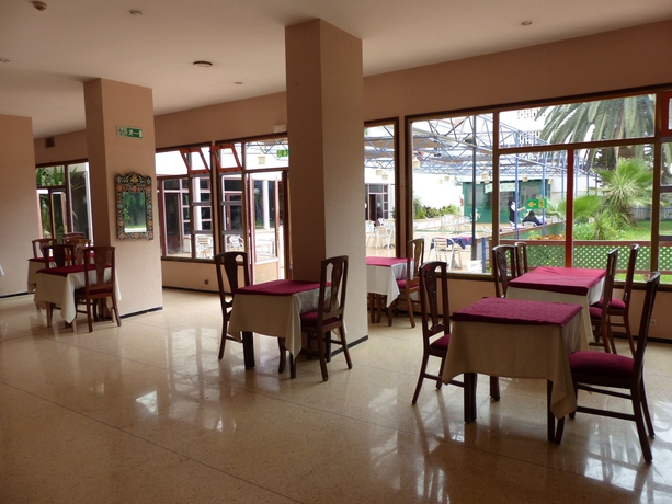 Imagen del bar/restaurante del Hotel Bahia City. Foto 4