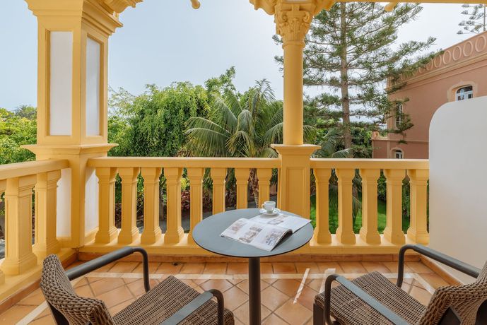 Imagen de la habitación del Hotel Bahia Del Duque. Foto 10